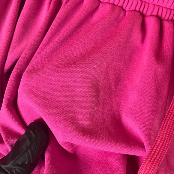 Pretty in Pink: Women’s Stretchy 2-Piece Crop Top and Pants Set (Size Medium) - Picture 4 of 9